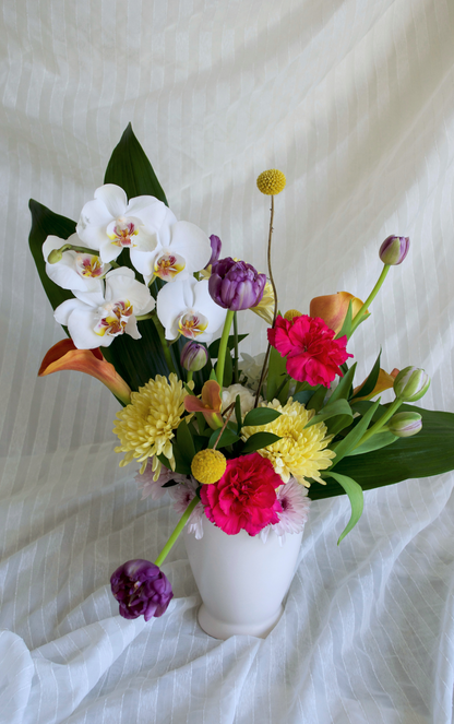 Deluxe - Bright & Cheerful - Designer's Choice Vase Arrangement